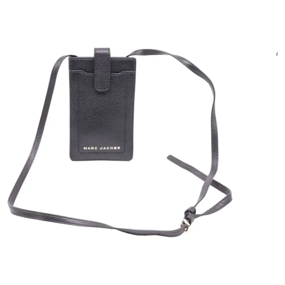 Marc Jacobs The Groove Crossbody Phone Case in Black Leather